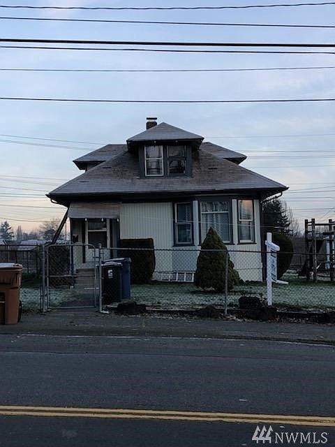 1st image of 1449 E Fairbanks St