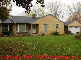 1329 Meadowlane Dr SE, Grand Rapids, MI 49508