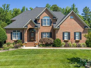 3740 Sand Wedge Dr, Gastonia, NC 28056