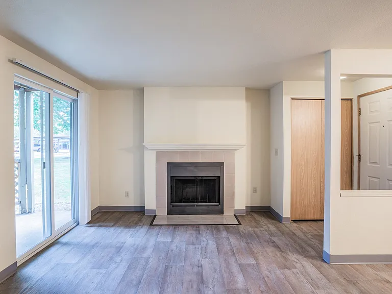 Stonesthrow Apartments — Photo 39