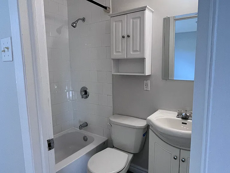 57 King St #9 — Photo 6