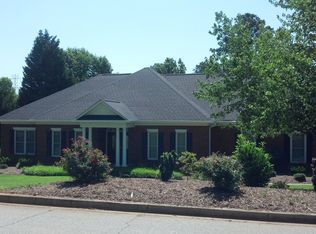 705 W Tara Ln, Duncan, SC 29334