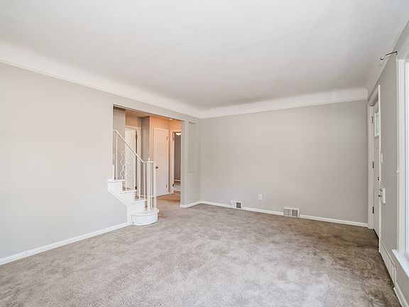 4th image of 16 Broadmore Ave