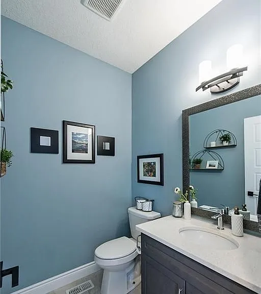 940 Reeves Ave — Photo 10