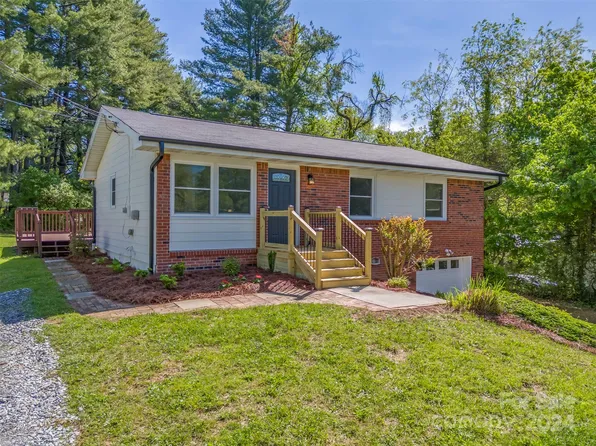 117 Willowbrook Rd, Hendersonville, NC 28792