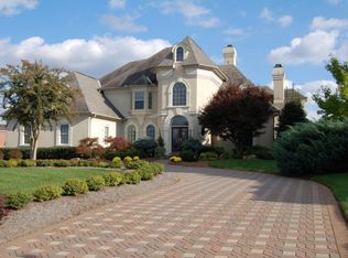 9108 Linksvue Dr, Knoxville, TN 37922