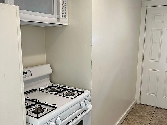 5th image of 411 12th St