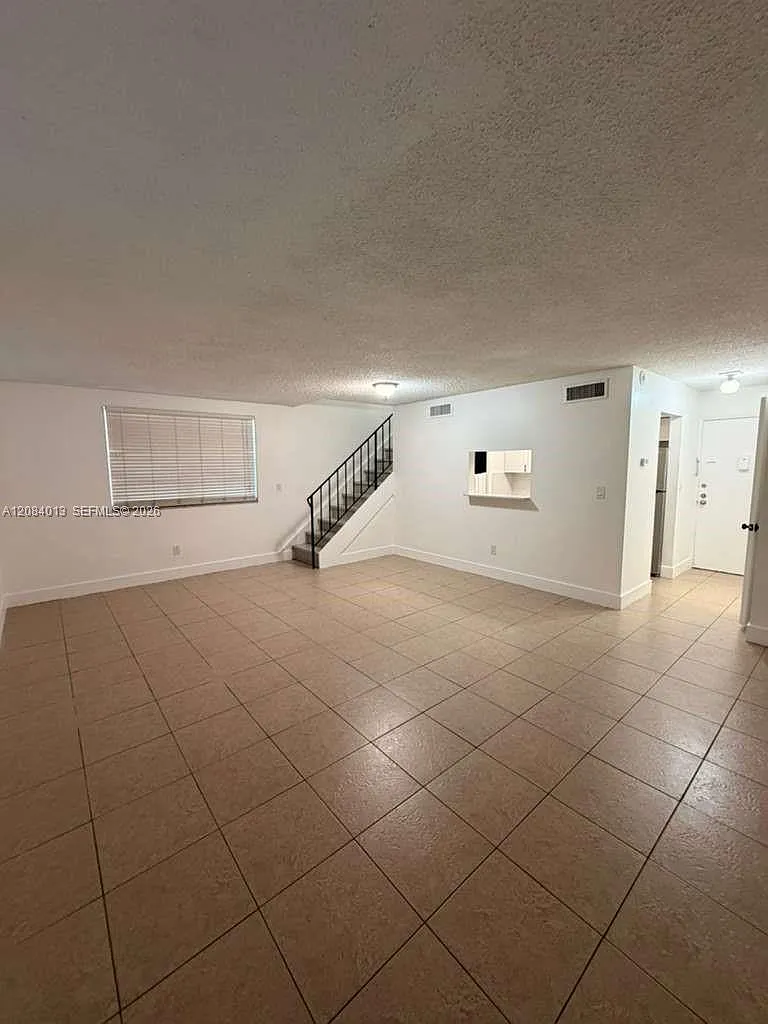 1255 W 53rd St — Photo 4