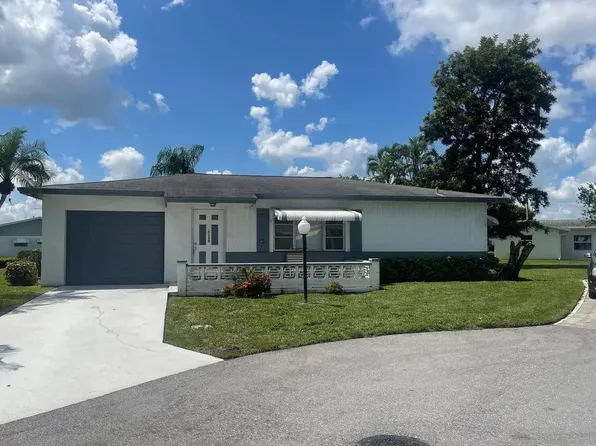 5138 Michael Dr, West Palm Beach, FL 33417