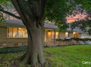 3860 Ivanrest Ave SW, Grandville, MI 49418