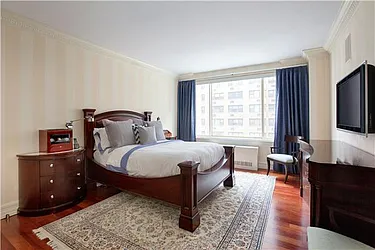 Rented by R New York