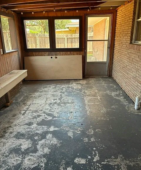 1003 Hall Ave — Photo 13