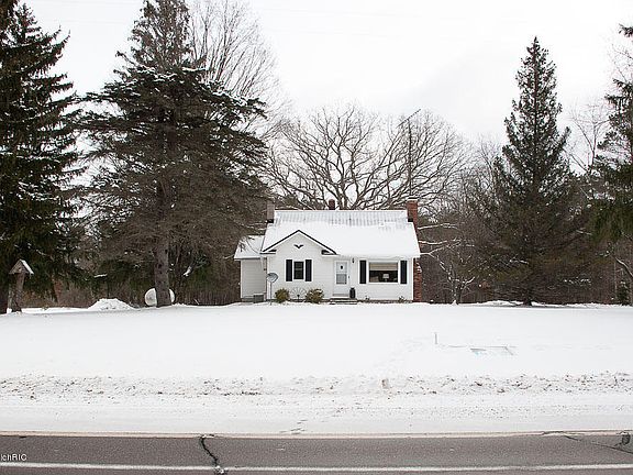 2nd image of 8900 Northland Dr