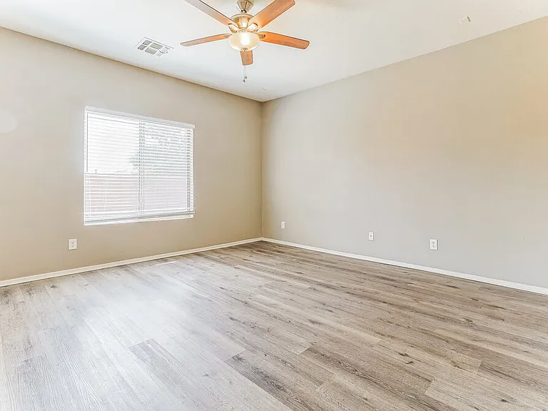 30225 N Royal Oak Way — Photo 7