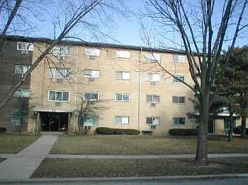 1st image of 919 Boxwood Dr #203