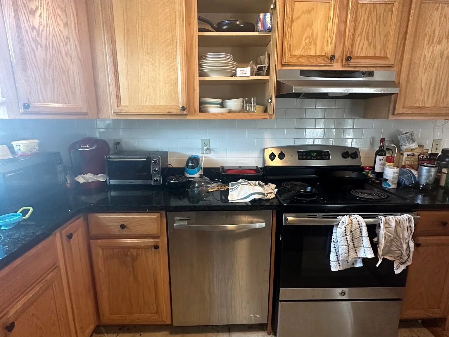 5 bed, 2.5 bath, $5,000 — Photo 3