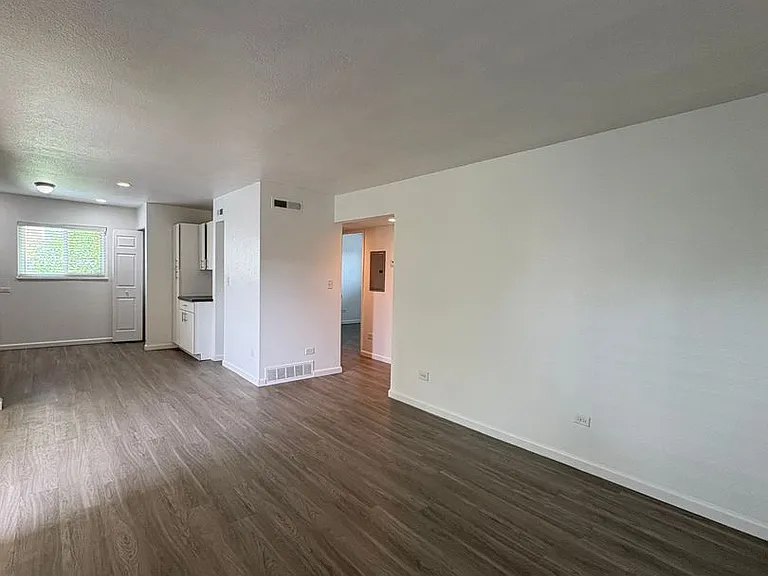 Lime Apartments — Photo 15