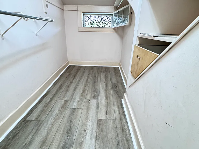 1253 Fairport Rd — Photo 21