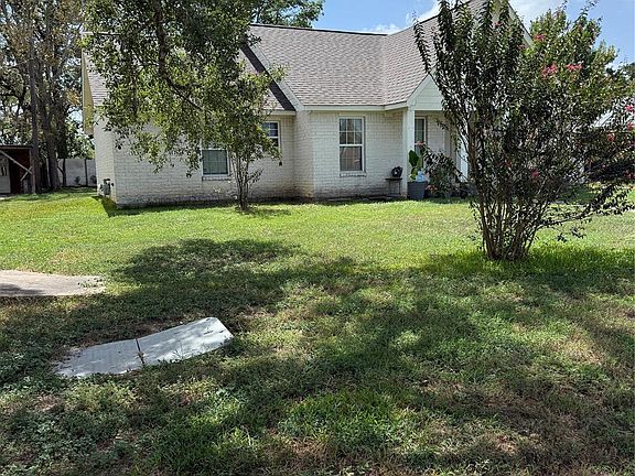 2nd image of 1025 Zach Rd