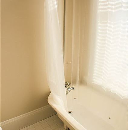 Greene 1107-1 Bathroom-2 Downtown Augusta Loft-Style Apartme