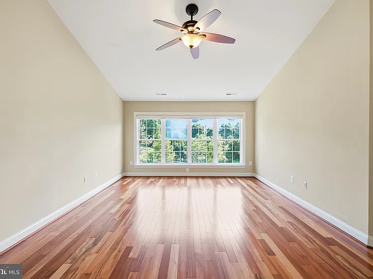 6403 Velliety Ln — Photo 36