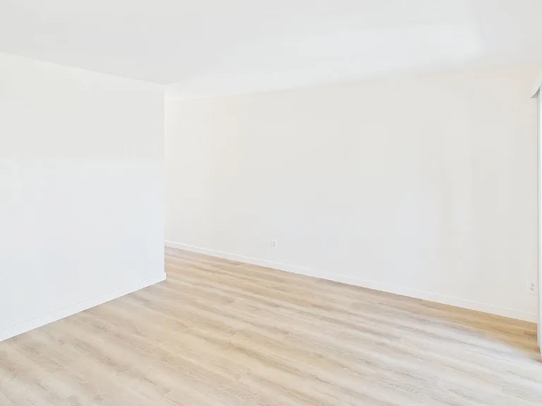 298 Eddie Dr — Photo 25