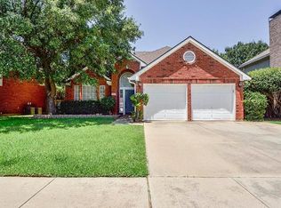 1920 Hunters Ridge Dr, Grapevine, TX 76051