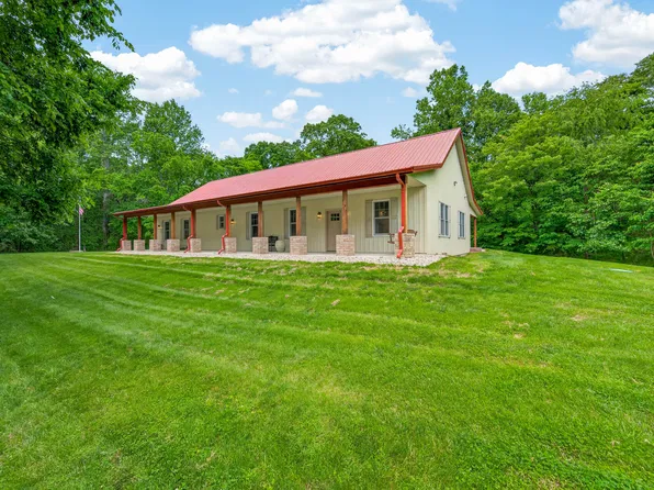 2931 Lawson Ridge Rd, Nashville, IN 47448