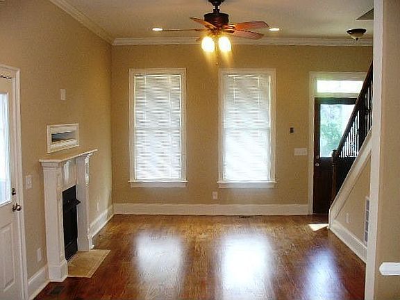 entry to large living, wired for flat screen