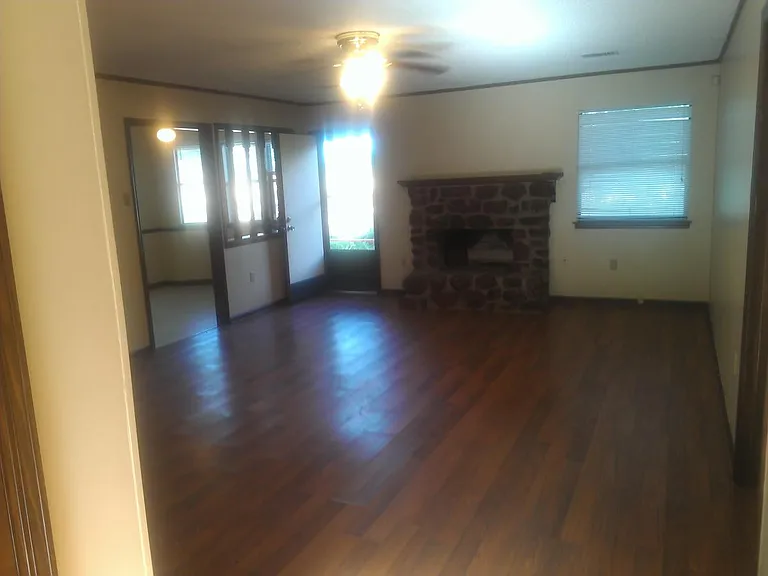 5521 Green Valley Ave — Photo 4