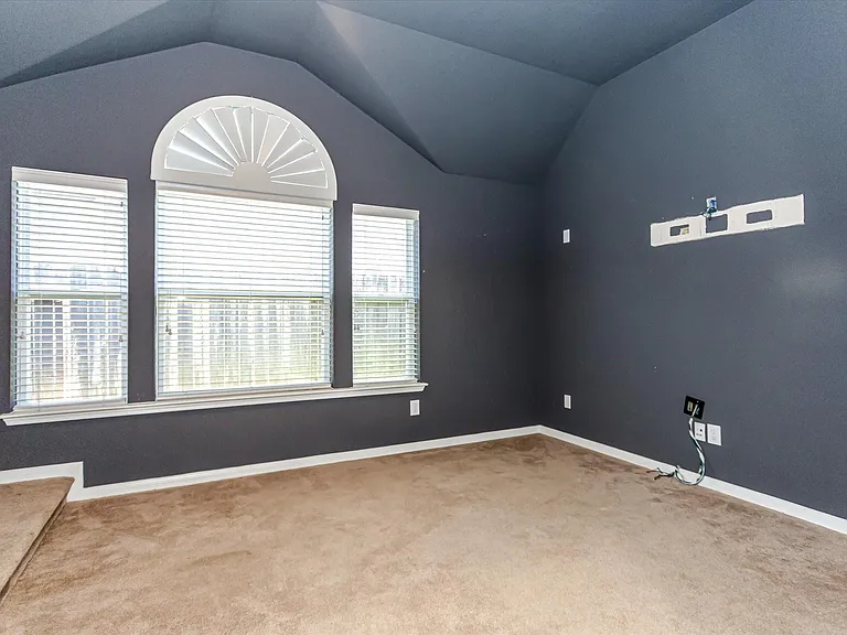 14322 Baron Creek Ln — Photo 48