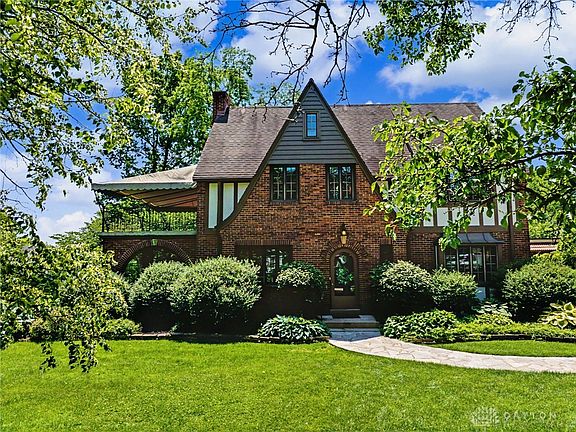 2nd image of 24 Monteray Rd