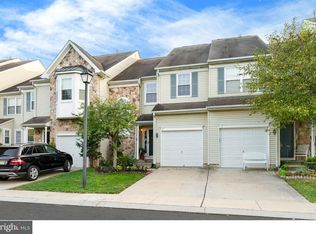 4 Oxford Ct, Bordentown, NJ 08505