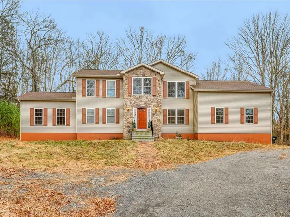 280 Canal Rd, East Stroudsburg, PA 18302