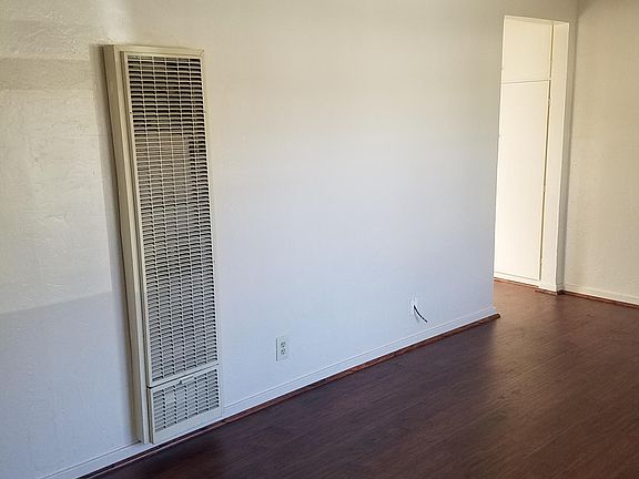 3rd image of 5106 Thurman Way