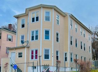 27 Arlington St, Worcester, MA 01604