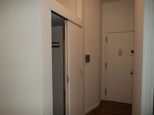 Rented by Sky Management | media 19