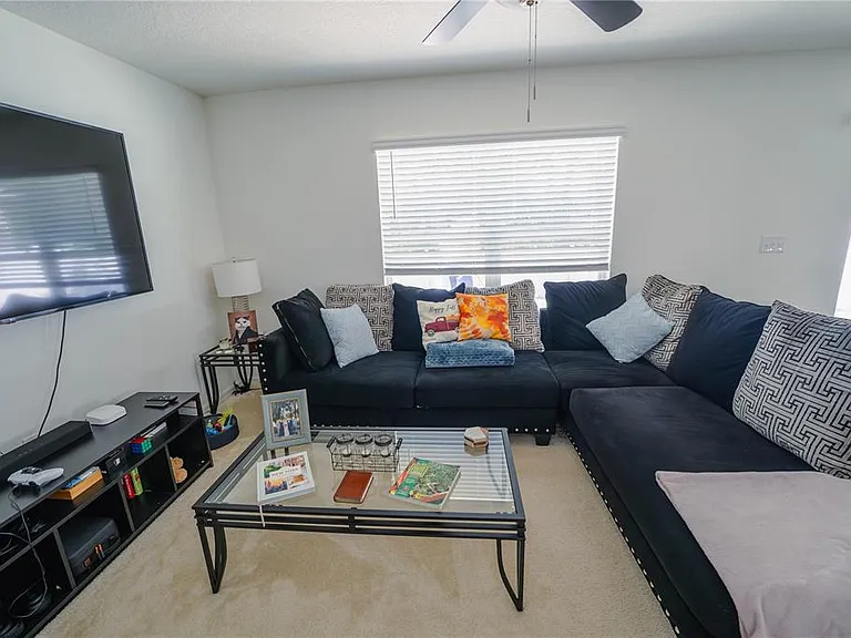 10561 Laguna Plains Dr — Photo 9