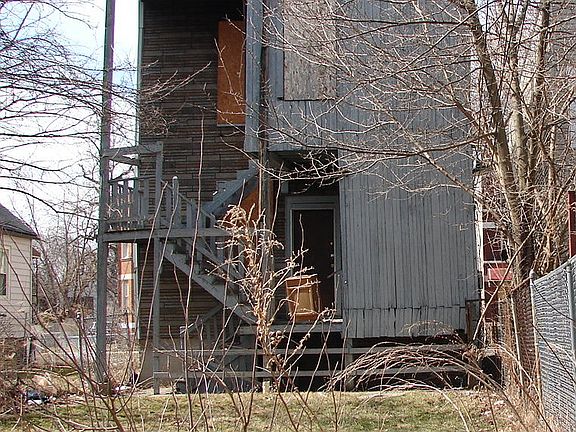 Rear with parking slab