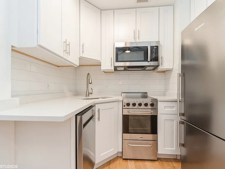 53 Burbank St #3 — Photo 1