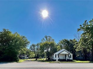 2310 S School Ave, Fayetteville, AR 72701