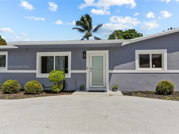 3825 NW 170th St, Miami Gardens, FL 33055