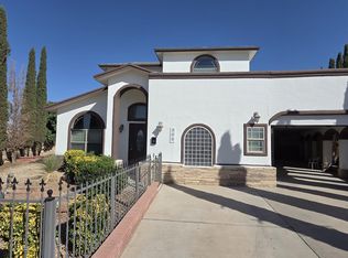 300 Horizon View Dr, Horizon City, TX 79928