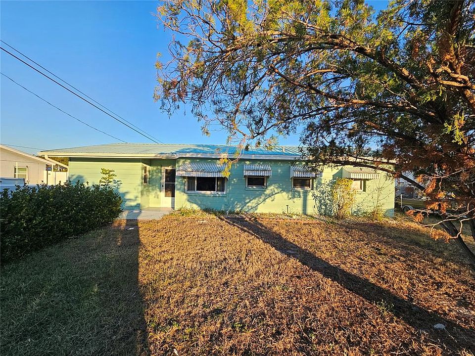 1st image of 9399 SUN ISLE DRIVE NE