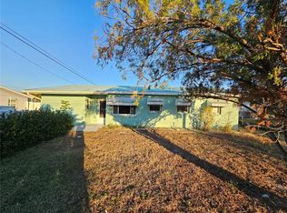 9399 Sun Isle Dr NE, Saint Petersburg, FL 33702