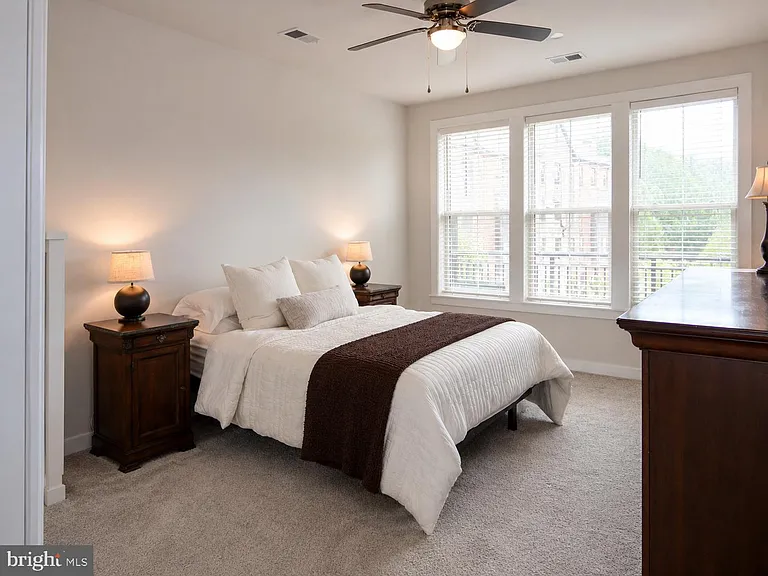 3927 Fair Ridge Dr #303 — Photo 11