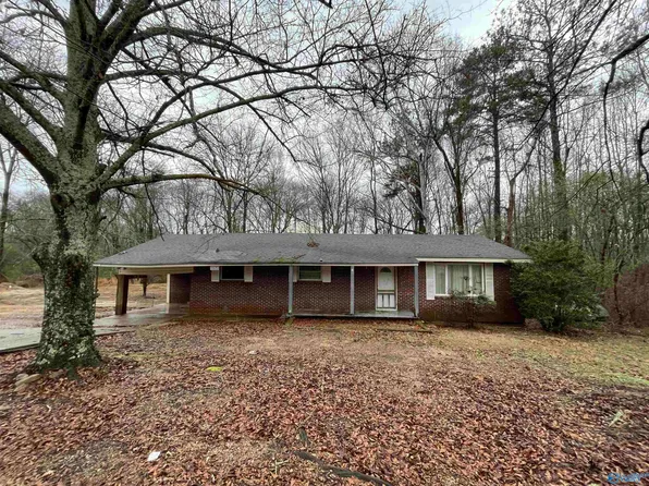 2206 Lay Springs Rd, Gadsden, AL 35904