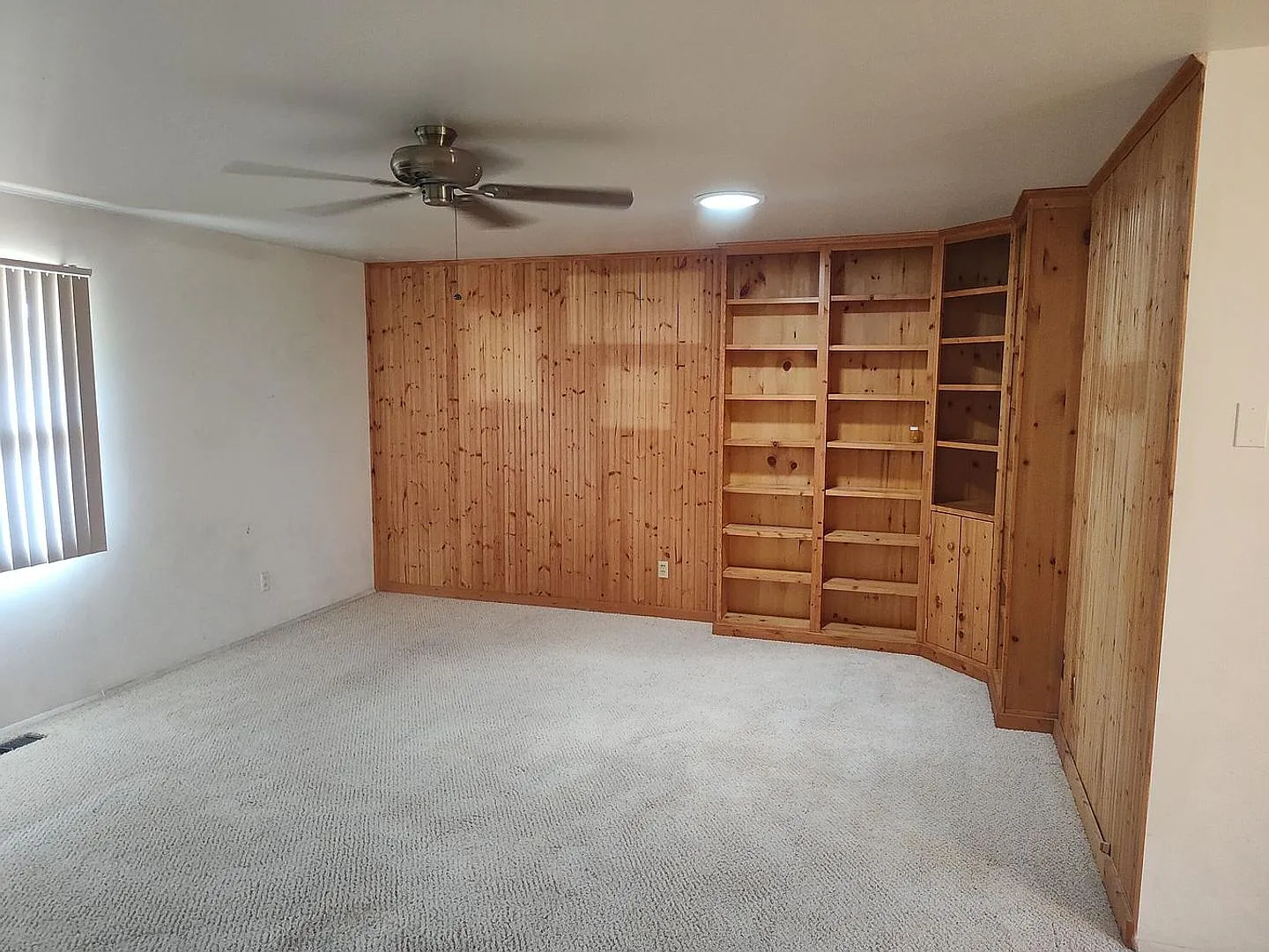 One-level living in Highland Townhouses — Photo 2