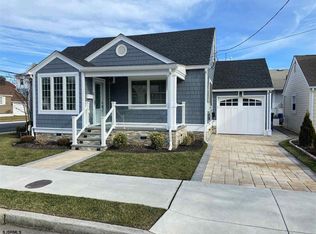 33 N Frontenac Ave, Margate City, NJ 08402