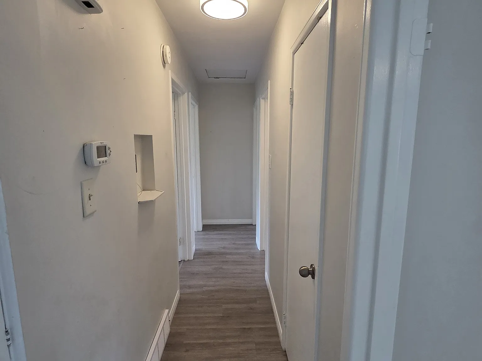 9035 149 Street Main — Photo 2